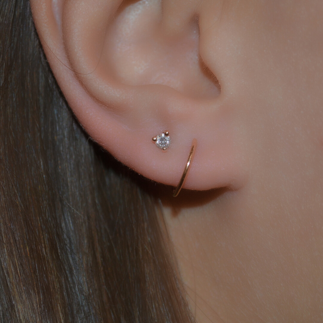 Mono boucle d'oreille or rose et diamants